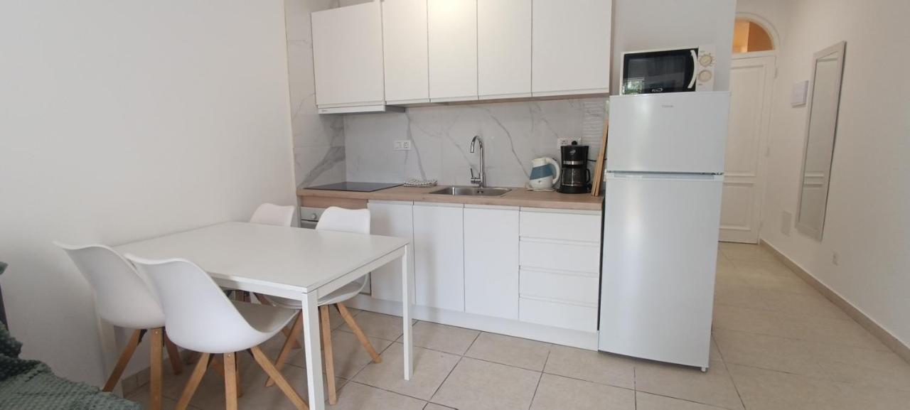 Newly Renovated Modern Apartment In Orlando Complex, Costa Adeje Extérieur photo